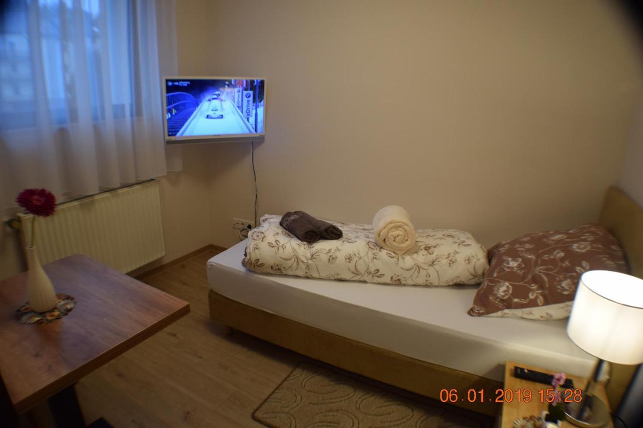 Hotel Buergergesellschaft بتزدورف المظهر الخارجي الصورة
